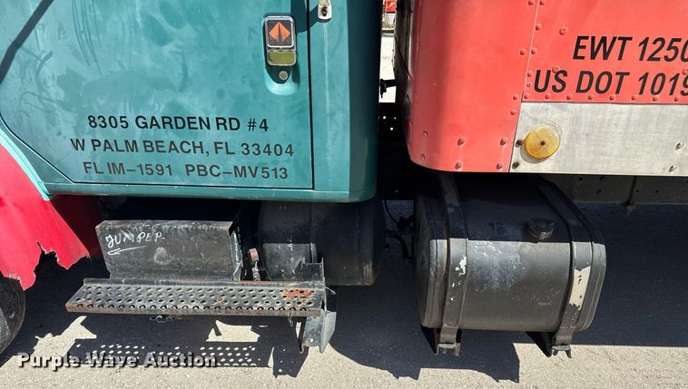 image for item EC3494 1990 International 4600 box truck