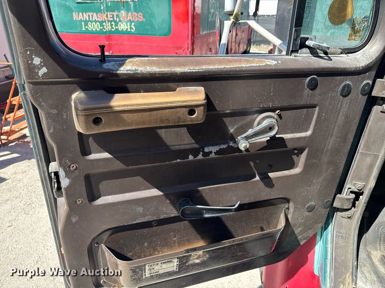 image for item EC3494 1990 International 4600 box truck