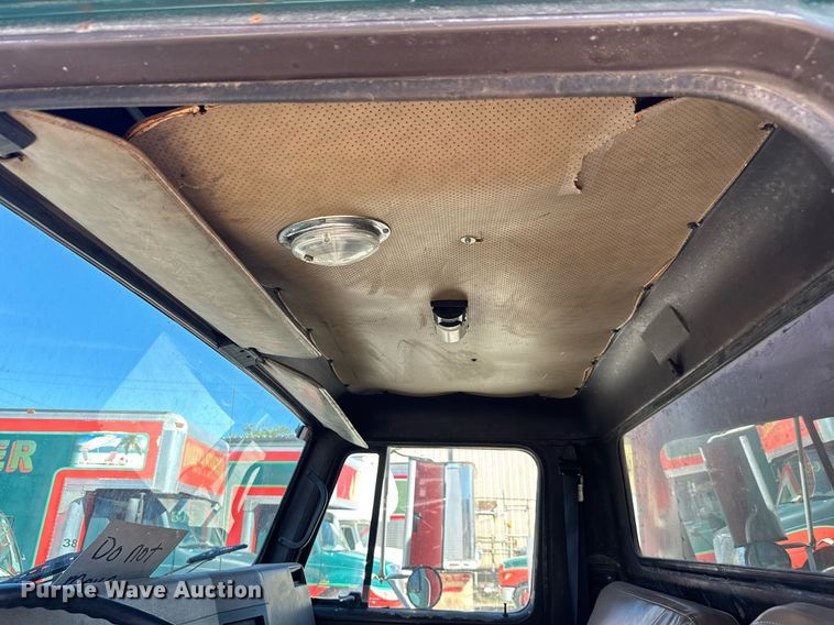 image for item EC3494 1990 International 4600 box truck