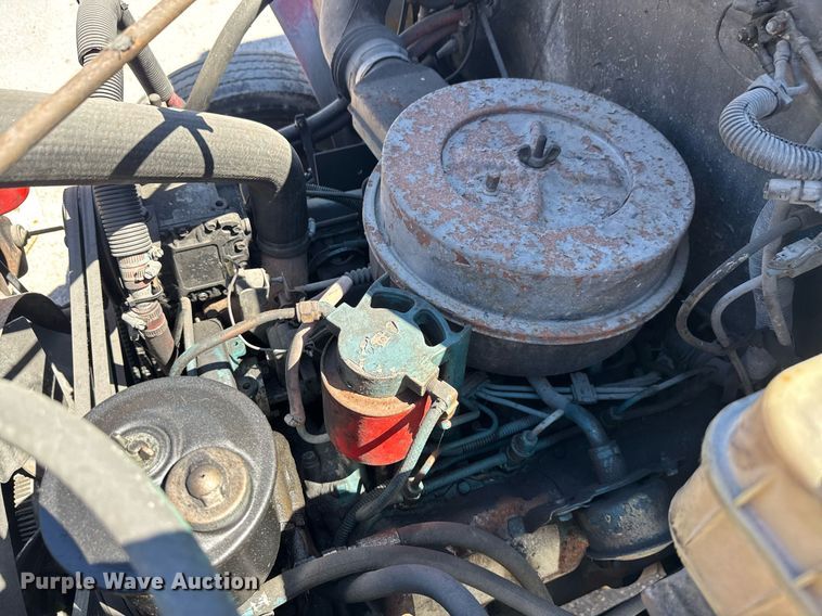 image for item EC3494 1990 International 4600 box truck