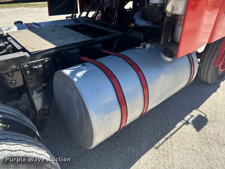 image for item EC3498 1986 Marmon semi truck