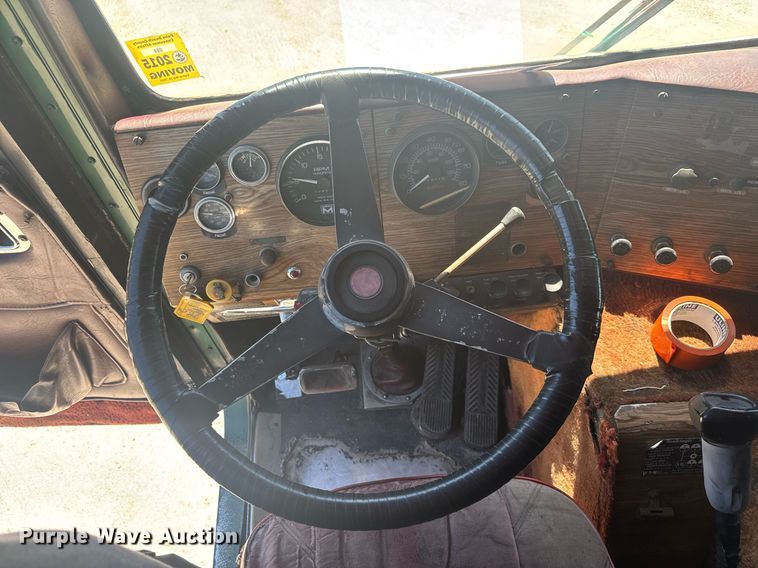 image for item EC3498 1986 Marmon semi truck