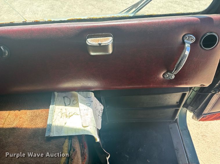 image for item EC3498 1986 Marmon semi truck