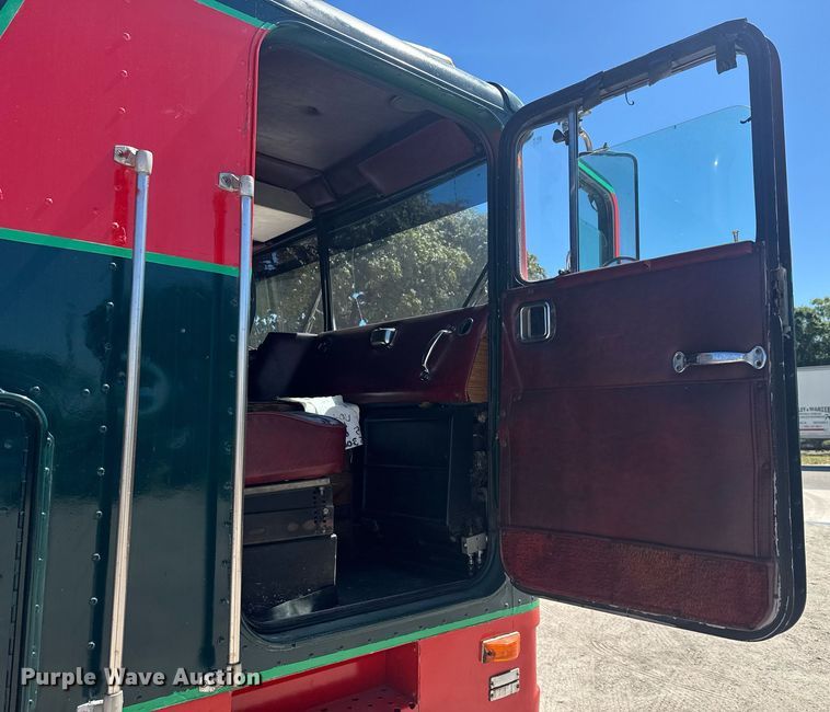 image for item EC3498 1986 Marmon semi truck