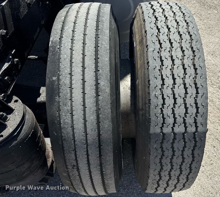 image for item EC3498 1986 Marmon semi truck