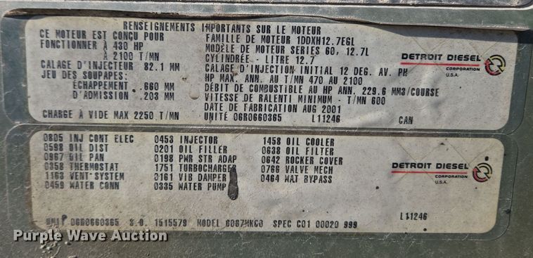 image for item EC3978 2002 Freightliner FLD120 truck cab and chassis