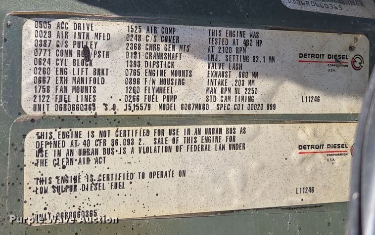 image for item EC3978 2002 Freightliner FLD120 truck cab and chassis