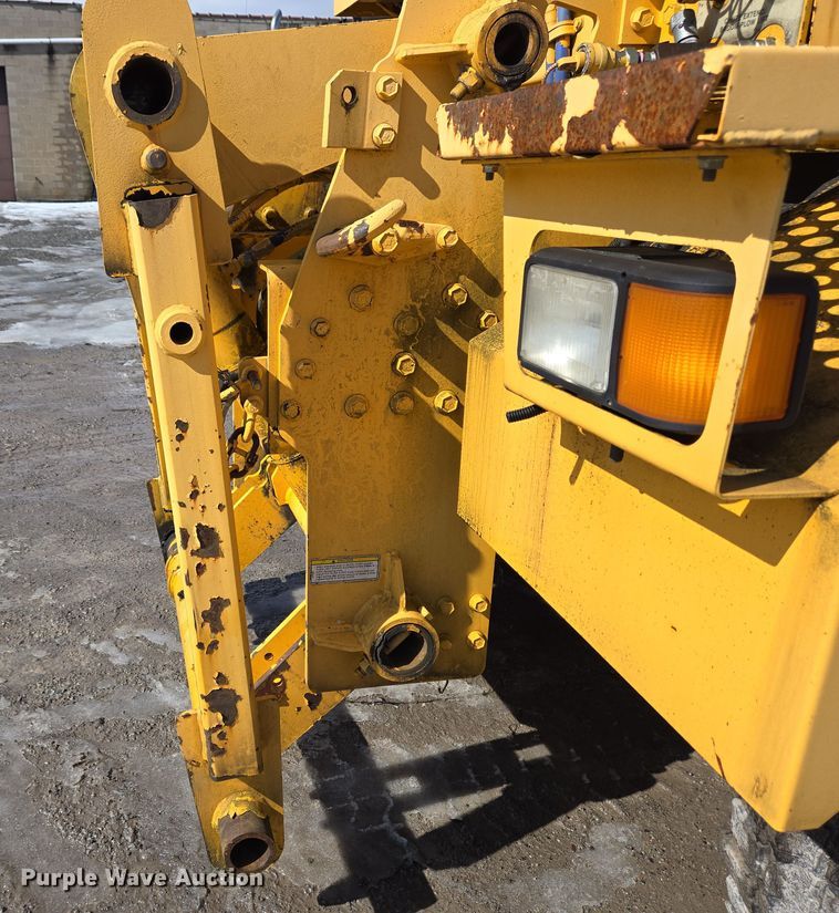 image for item EC4014 1999 Oshkosh H-2718B sweeper