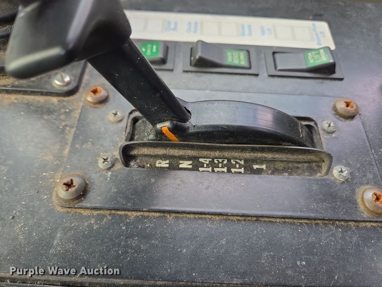 image for item EC4014 1999 Oshkosh H-2718B sweeper