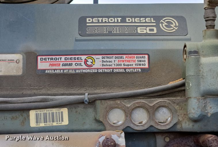 image for item EC4014 1999 Oshkosh H-2718B sweeper