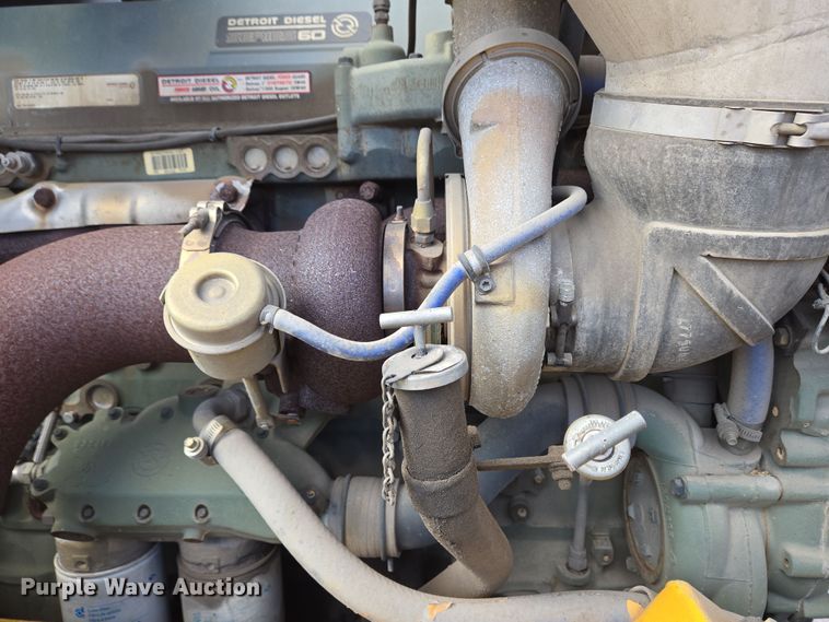 image for item EC4014 1999 Oshkosh H-2718B sweeper