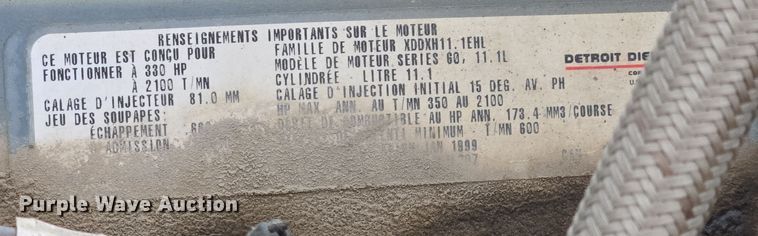 image for item EC4014 1999 Oshkosh H-2718B sweeper