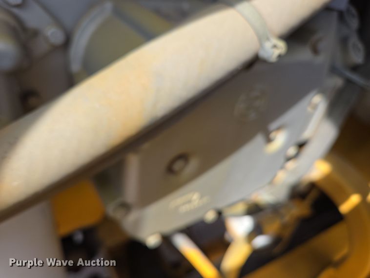 image for item EC4014 1999 Oshkosh H-2718B sweeper