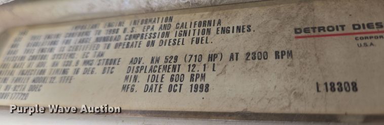 image for item EC4014 1999 Oshkosh H-2718B sweeper