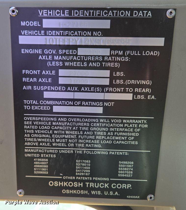 image for item EC4014 1999 Oshkosh H-2718B sweeper