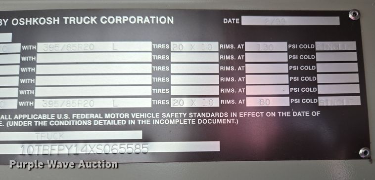 image for item EC4014 1999 Oshkosh H-2718B sweeper