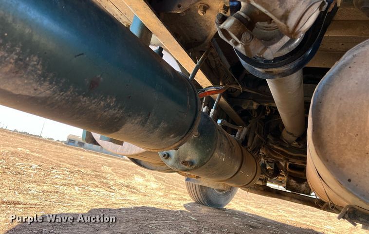 image for item ED2478 2003 Kenworth T600 semi truck