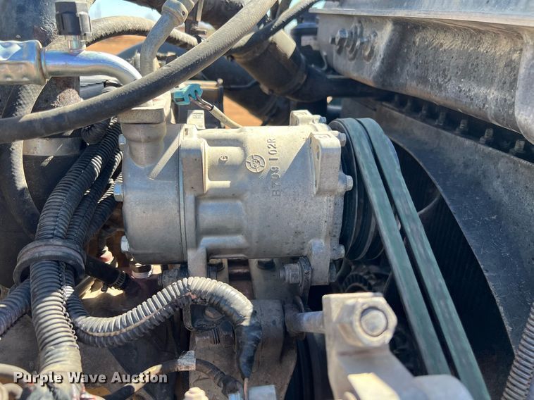 image for item ED2478 2003 Kenworth T600 semi truck