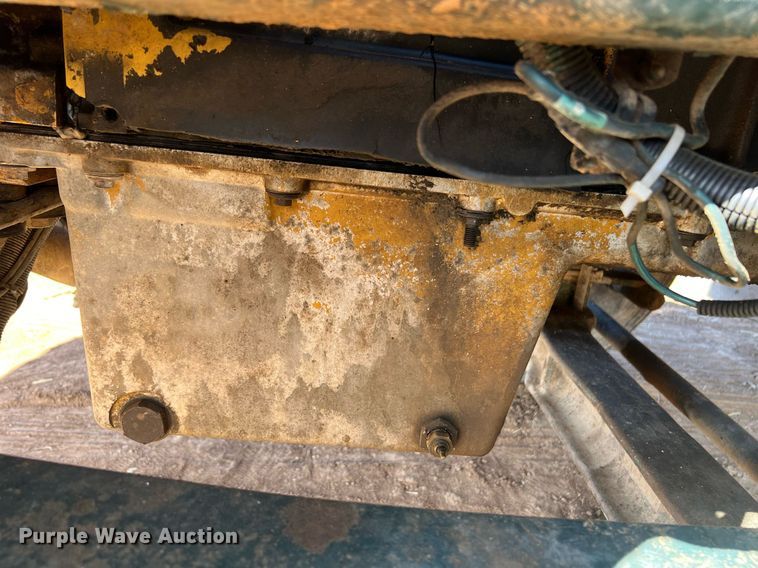 image for item ED2478 2003 Kenworth T600 semi truck