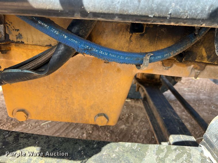 image for item ED2479 2004 Kenworth T600 semi truck