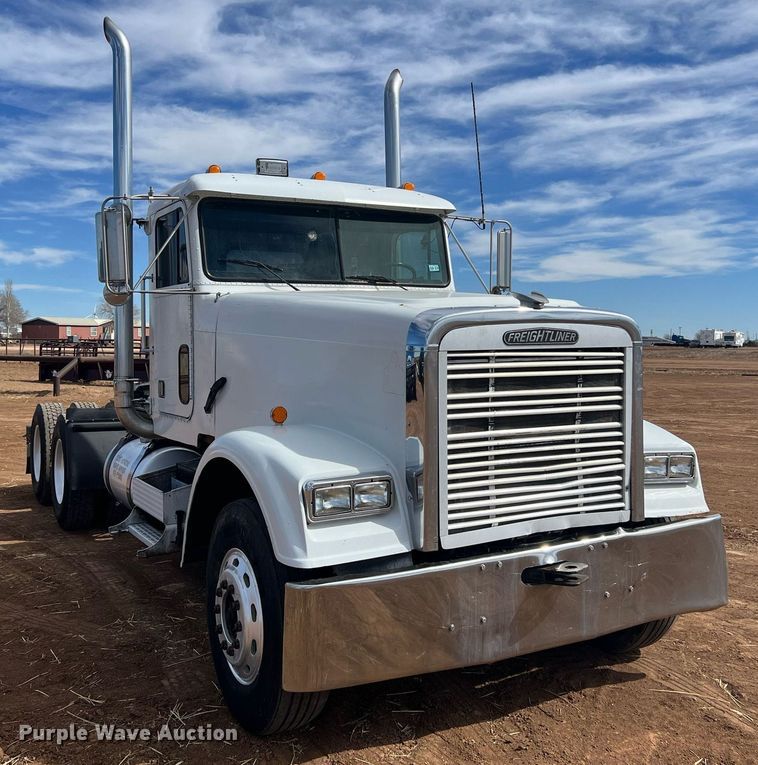 image for item ED2480 1999 Freightliner FLD semi truck