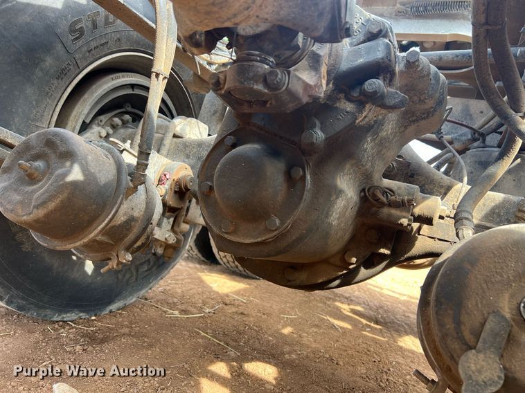 image for item ED2480 1999 Freightliner FLD semi truck