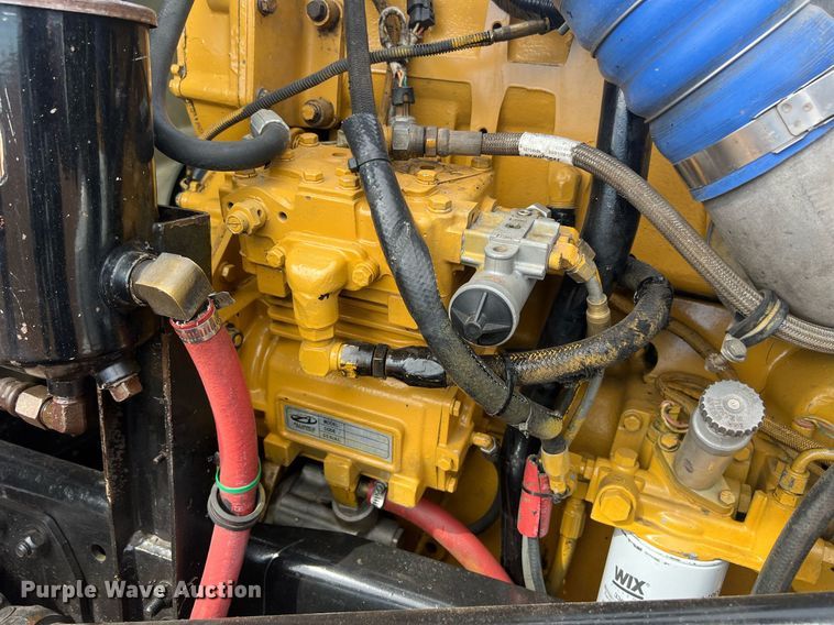 image for item ED2480 1999 Freightliner FLD semi truck