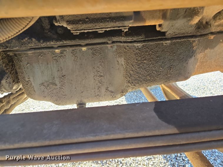 image for item ED2499 1997 Mack RD688S semi truck