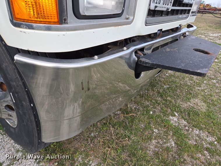 image for item ED2505 2008 Mack CHU613 semi truck