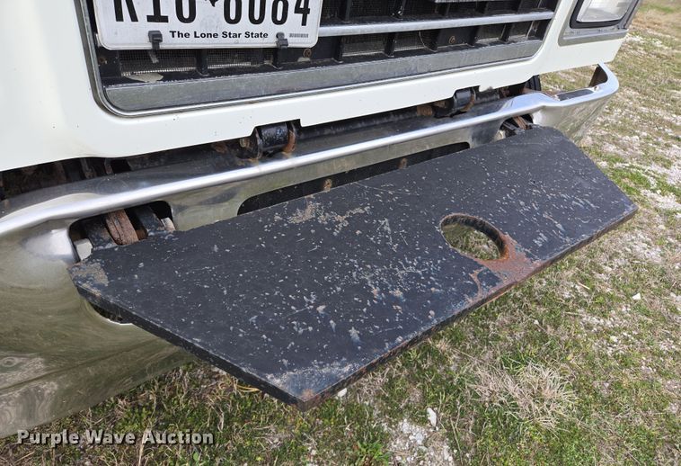 image for item ED2505 2008 Mack CHU613 semi truck