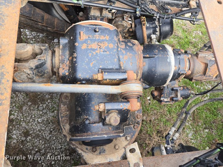 image for item ED2505 2008 Mack CHU613 semi truck