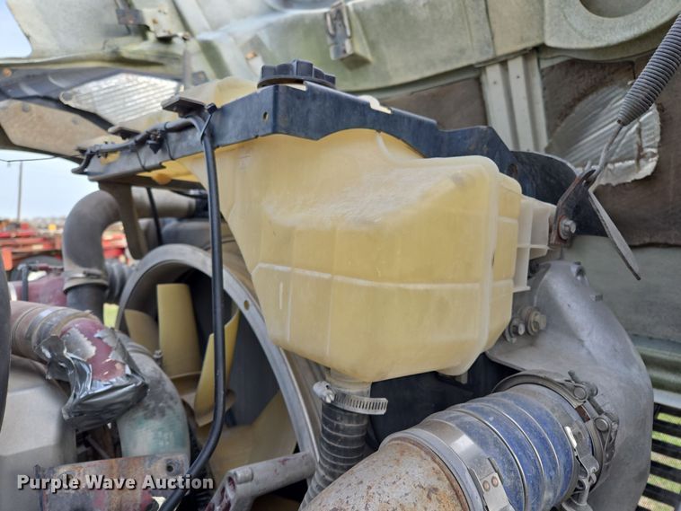 image for item ED2505 2008 Mack CHU613 semi truck