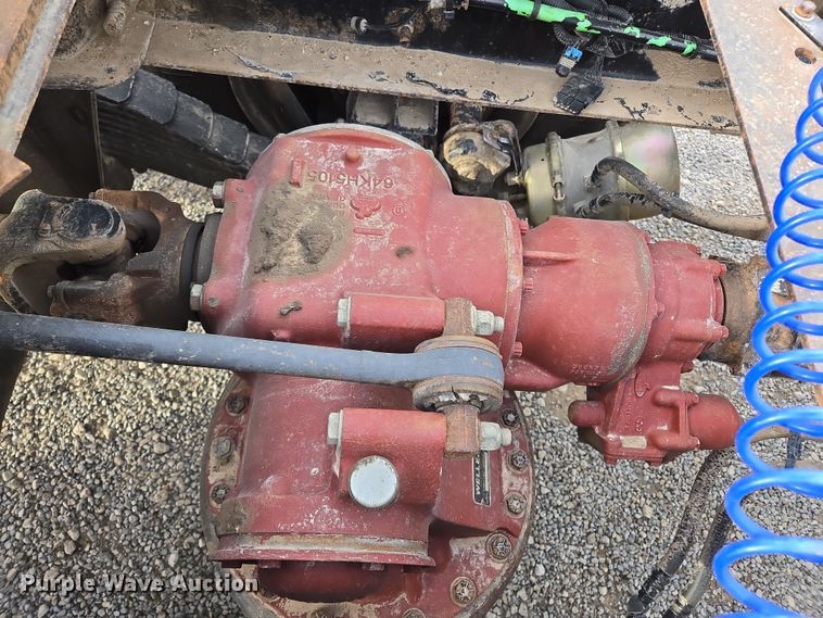 image for item ED2506 2008 Mack CHU613 semi truck