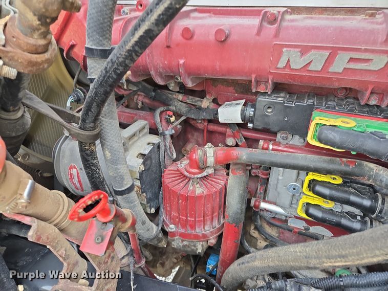 image for item ED2506 2008 Mack CHU613 semi truck