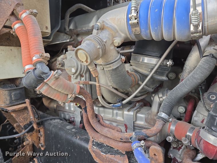 image for item ED2506 2008 Mack CHU613 semi truck