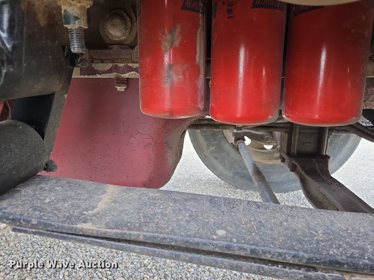 image for item ED2506 2008 Mack CHU613 semi truck