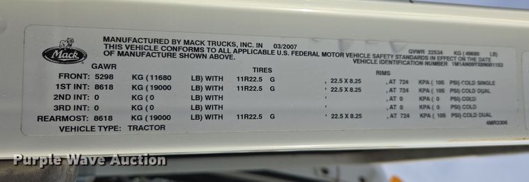 image for item ED2506 2008 Mack CHU613 semi truck