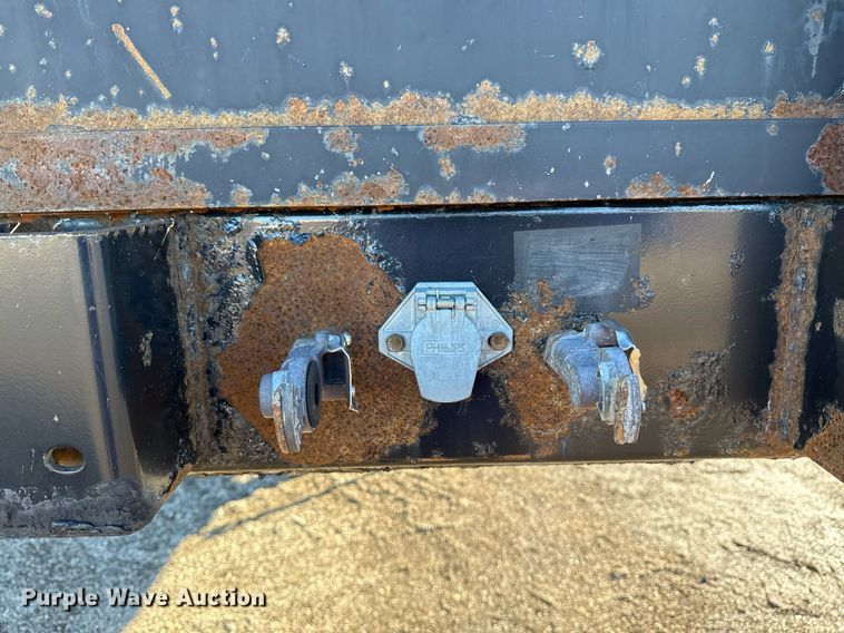 image for item EG2474 2014 Great Dane flatbed trailer