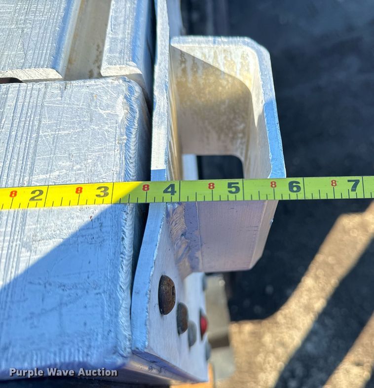 image for item EG2474 2014 Great Dane flatbed trailer