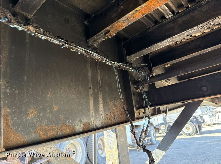 image for item EG2474 2014 Great Dane flatbed trailer