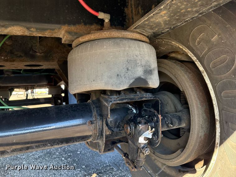 image for item EG2474 2014 Great Dane flatbed trailer