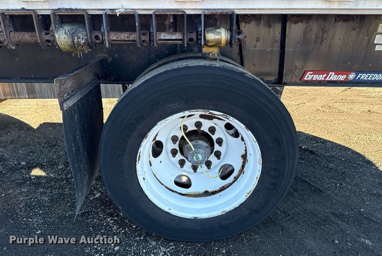 image for item EG2474 2014 Great Dane flatbed trailer