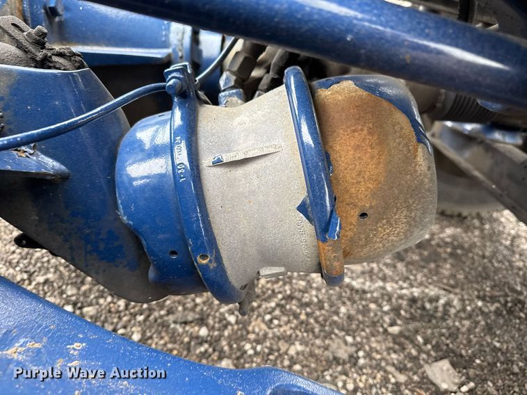 image for item EG2532 2014 Peterbilt 386 semi truck