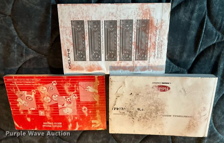 image for item EG2532 2014 Peterbilt 386 semi truck