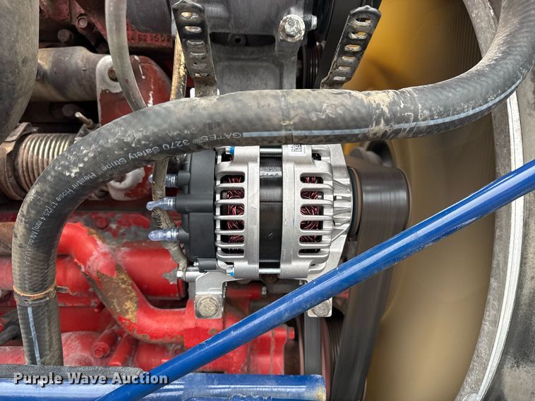 image for item EG2532 2014 Peterbilt 386 semi truck