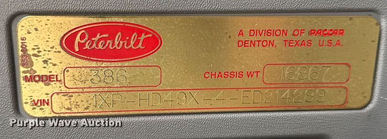 image for item EG2532 2014 Peterbilt 386 semi truck