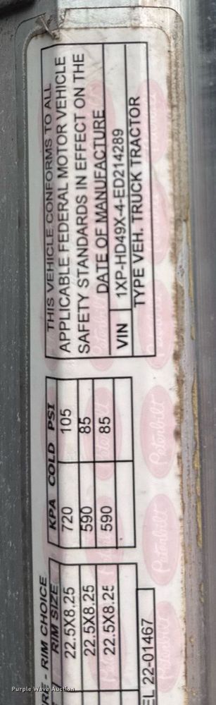 image for item EG2532 2014 Peterbilt 386 semi truck