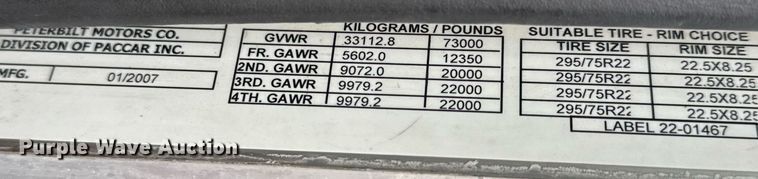 image for item EG2544 2007 Peterbilt 379 semi truck