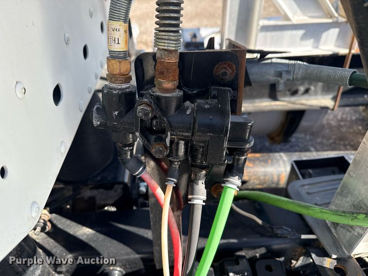 image for item EG2598 2011 Freightliner Coronado semi truck