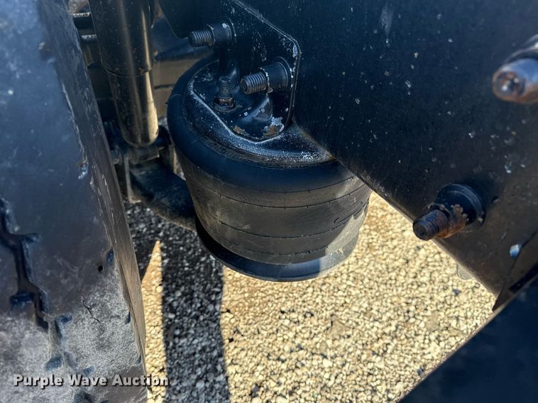 image for item EG2598 2011 Freightliner Coronado semi truck